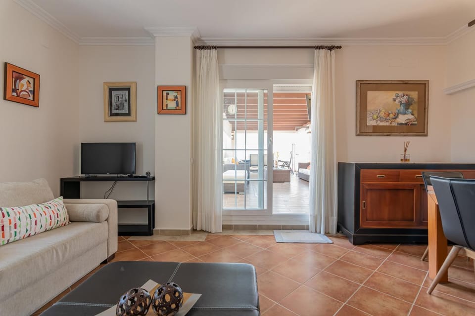 Communal lounge/ TV room, Living room