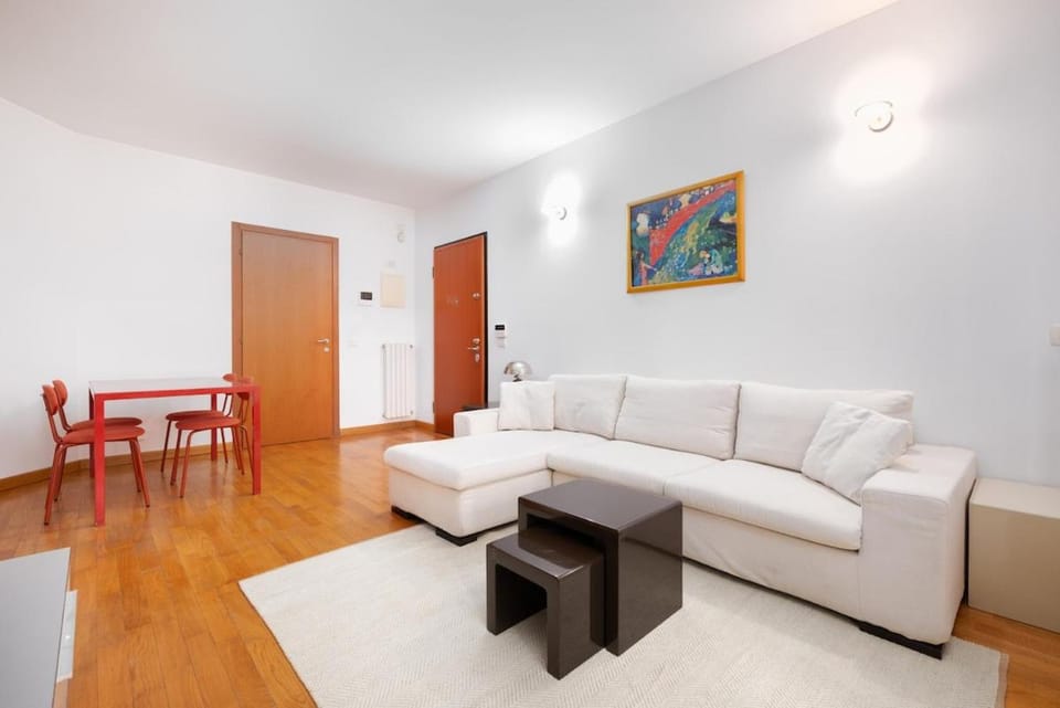 Bosco Verticale Two-Bedroom Apartment Apartment in Milan