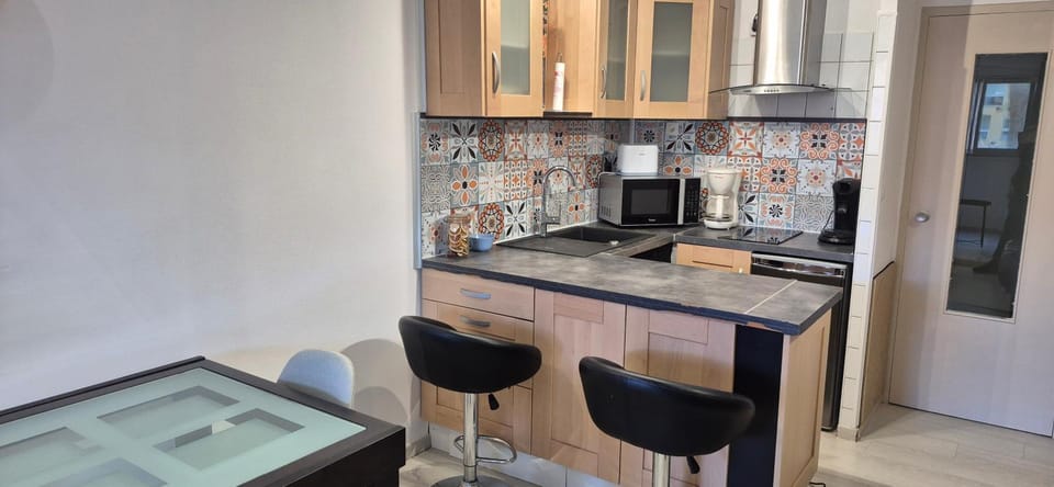 Port Capistol E75, studio 4 pers avec piscine Apartment in Agde