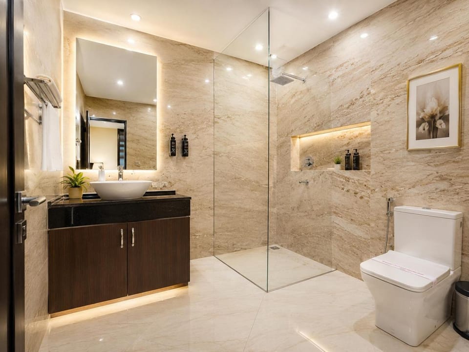 Shower, Toilet, Bathroom, towels