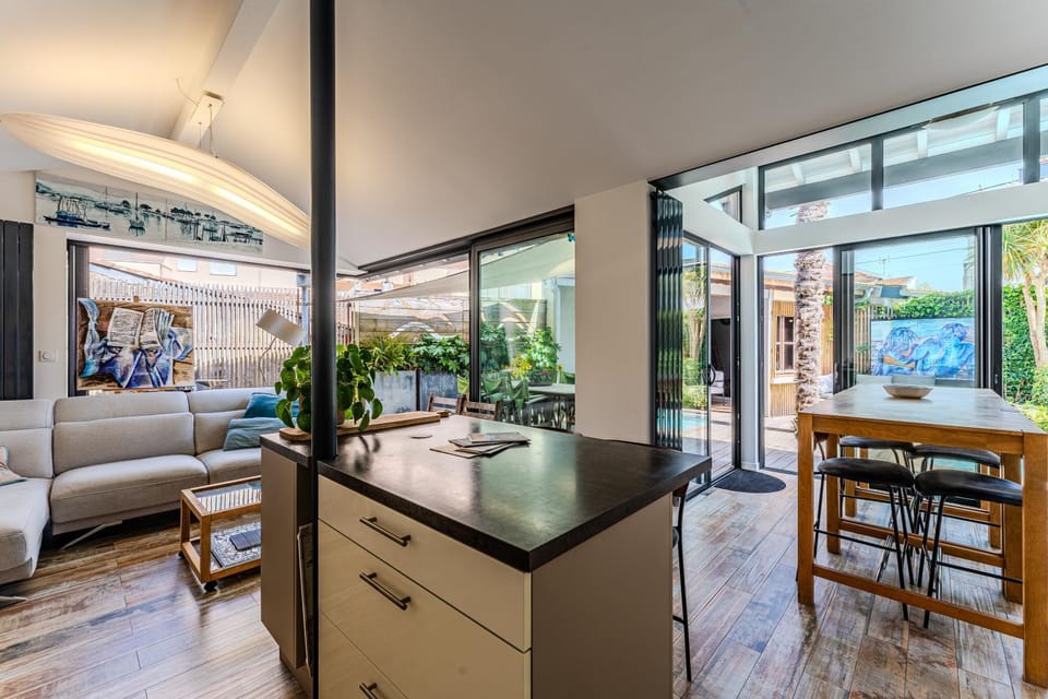 Property building, Living room