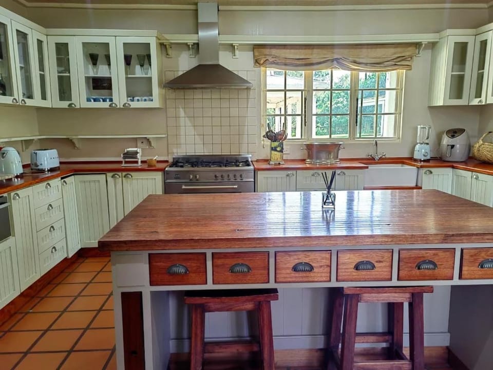 Luxury Farm Escape, Fireplace, Views & Total Peace House in KwaZulu-Natal