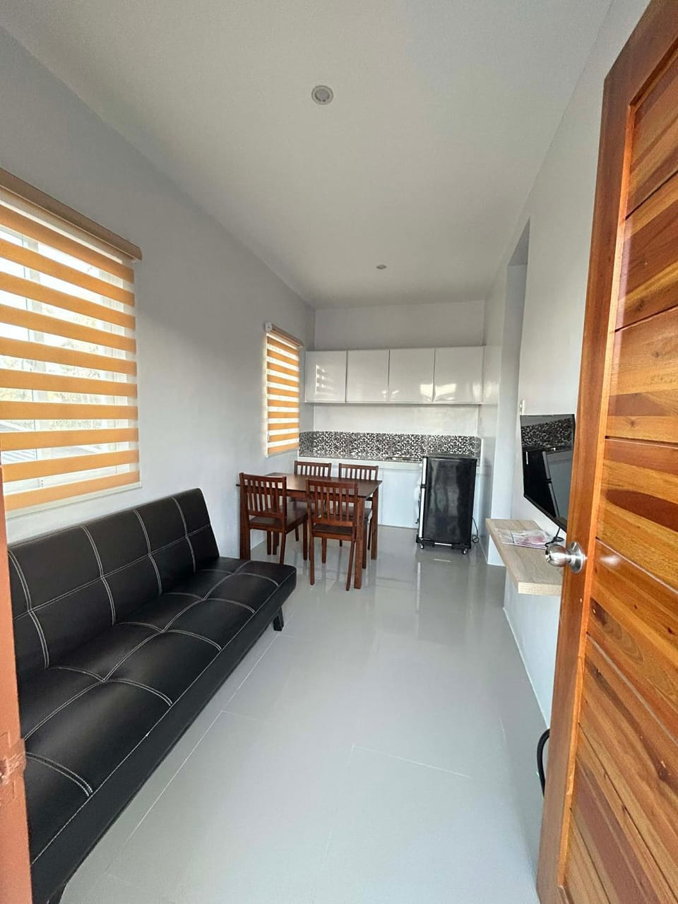 J20 Building Rental Apartment in Calabarzon