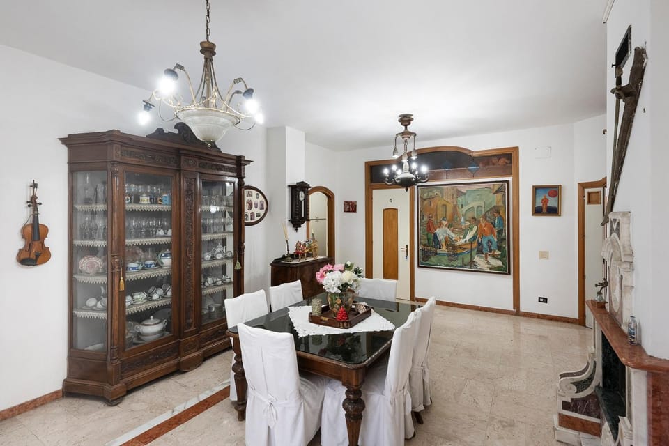 Property building, Living room