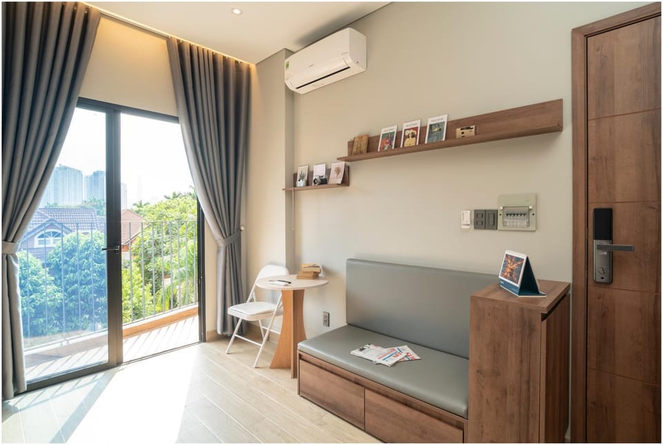 TV and multimedia, air conditioner