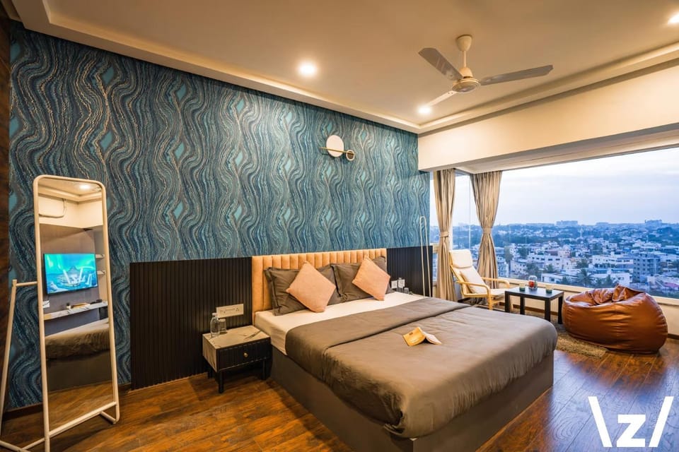 Bed, View (from property/room), Photo of the whole room, Mountain view