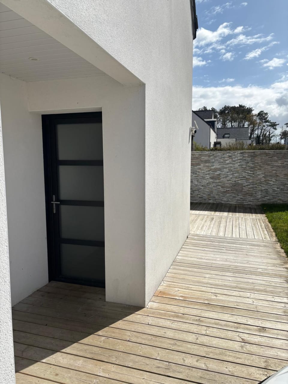 Facade/entrance
