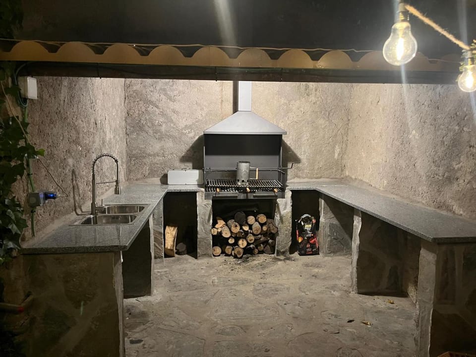 Patio, BBQ facilities, Garden