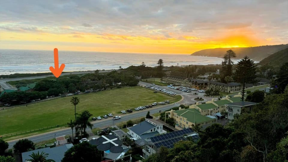 Restaurant/places to eat, Neighbourhood, Location, Sunset