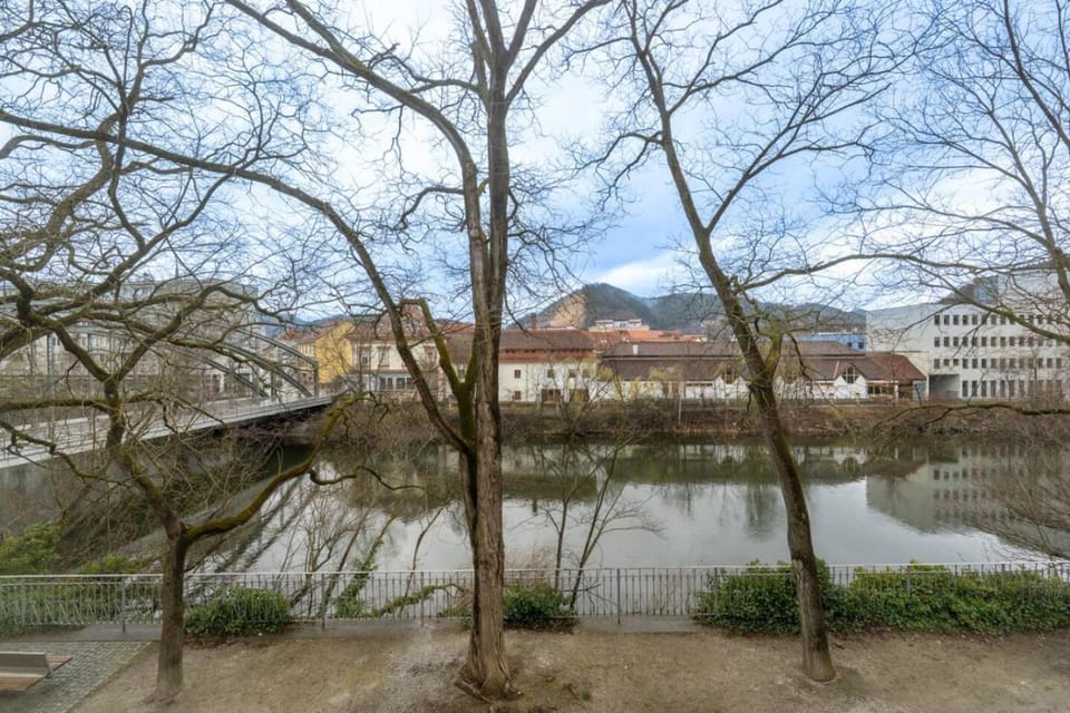 Stylish Apartment at Main Square - 35 m2 - Quiet Apartment in Styria