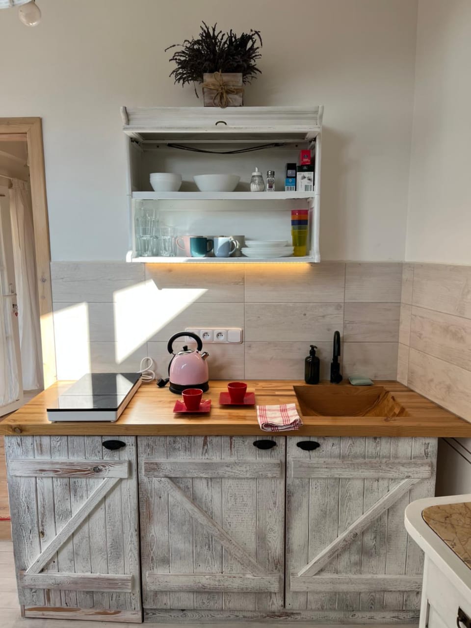 Kitchen or kitchenette