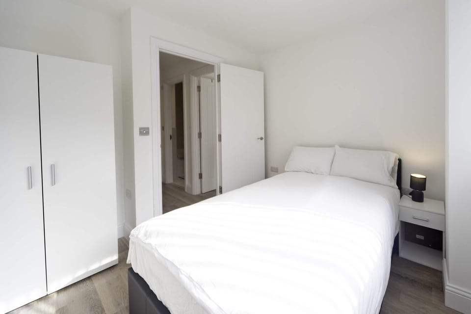 2 Bed Apartment in Central Gravesend w Games Room Apartment in Gravesend