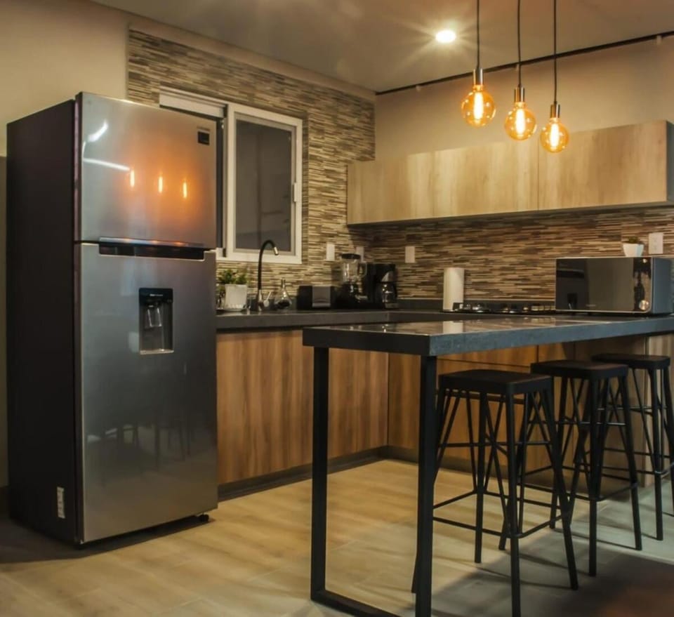 D202 Downtown apartment, one bedroom, AC, WiFi 7 Apartment in Santiago de Queretaro