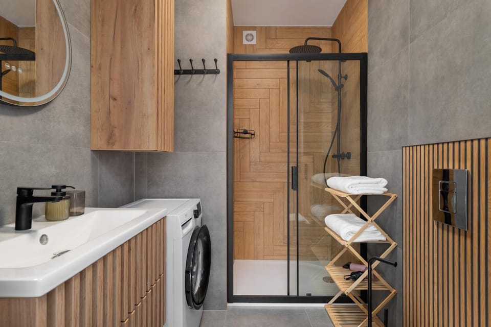 Shower, Bathroom, washing machine