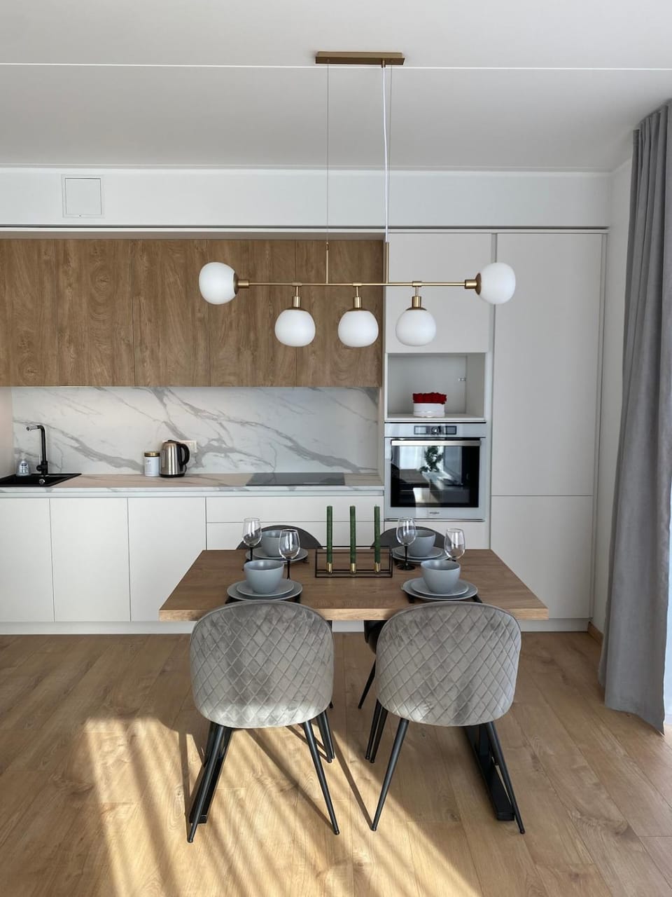 Kitchen or kitchenette, Seating area, Dining area, oven, stove, kitchen