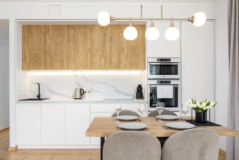 Kitchen or kitchenette, Dining area, oven, pet friendly, stove