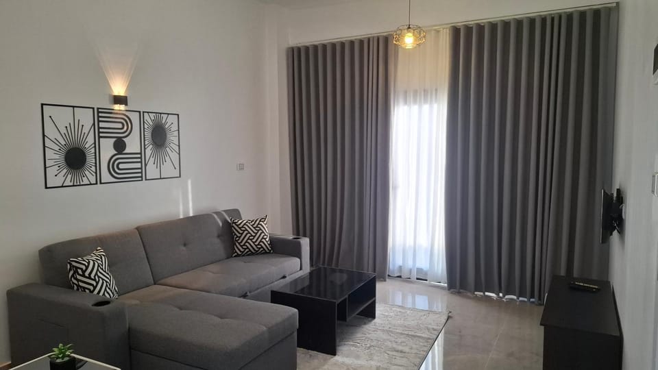 Malak house swimming pool &Garden Apartment in Luxor