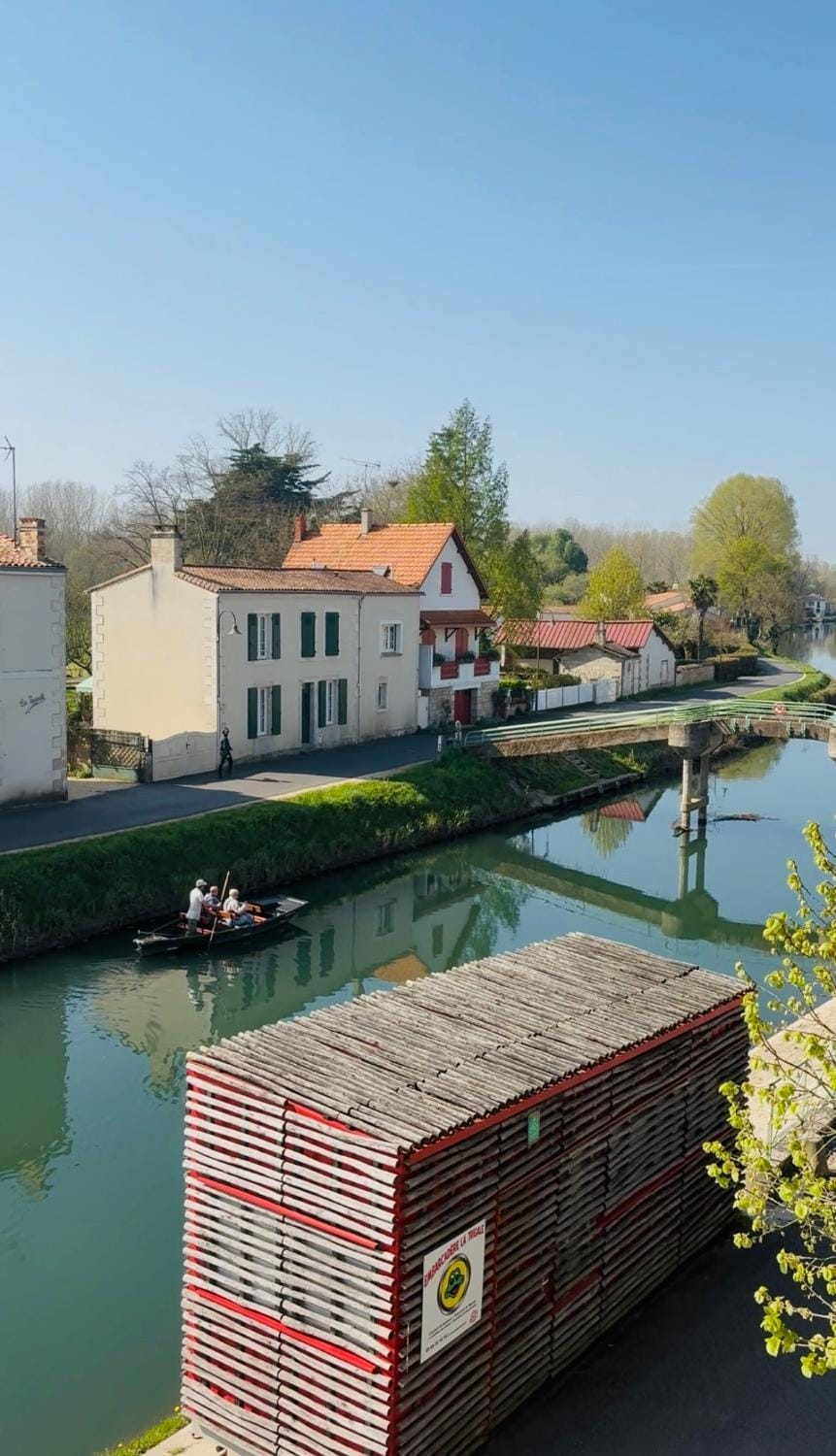 Maison bord de sèvre House in Nouvelle-Aquitaine