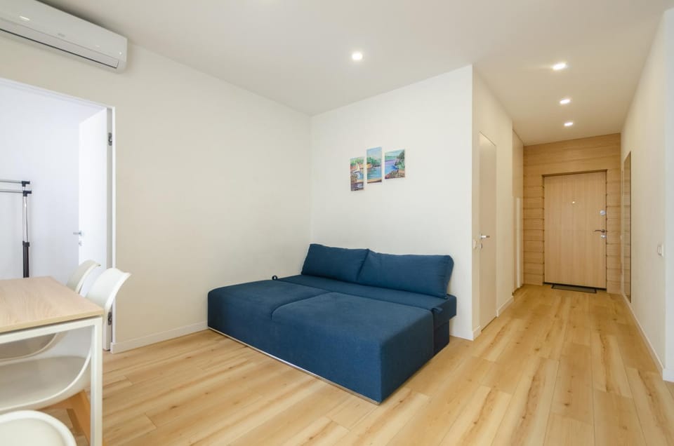 Living room, Seating area, air conditioner