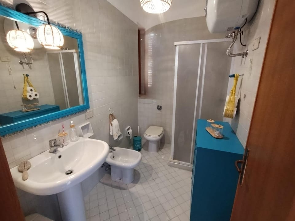 Bathroom, Living room