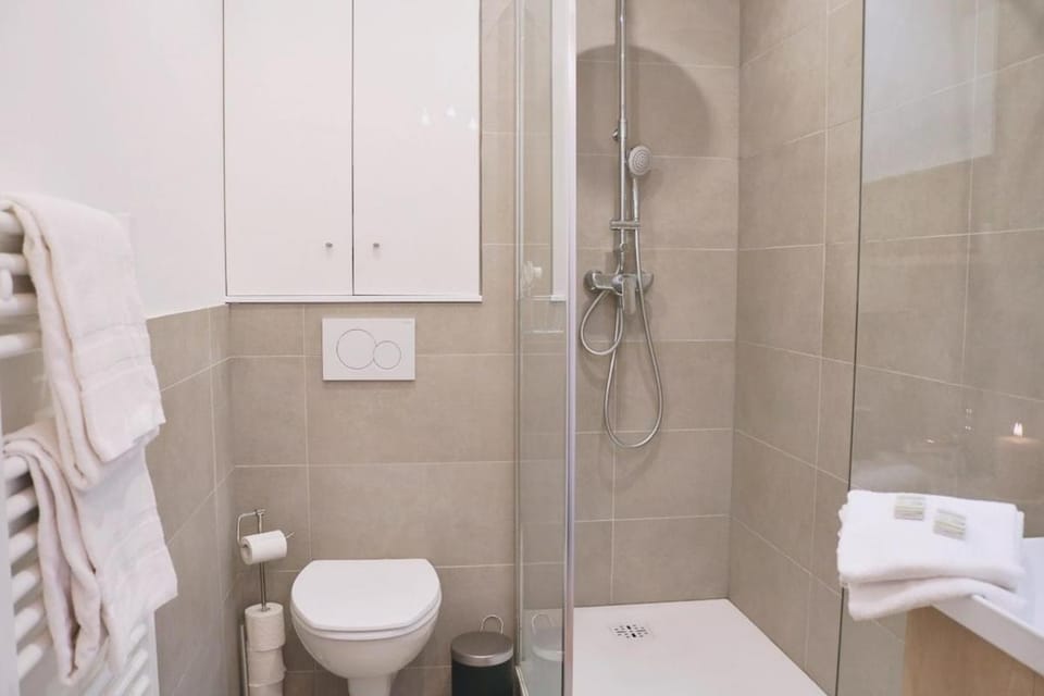 AGENCE MOMENT' APART Prince Apartment in Lille
