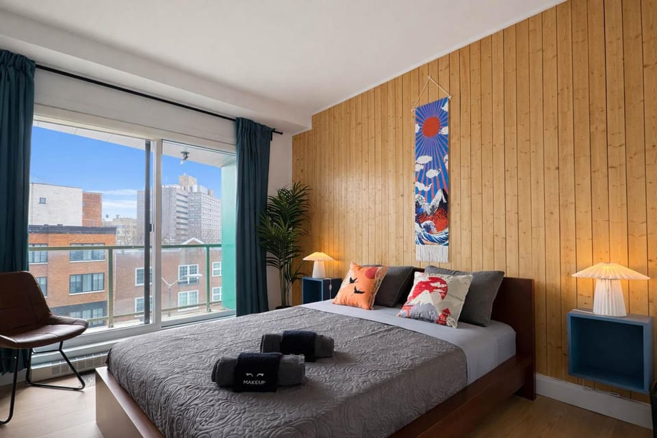Japanese Oasis 10 people Indoor EV Parking Apartment in Quebec City