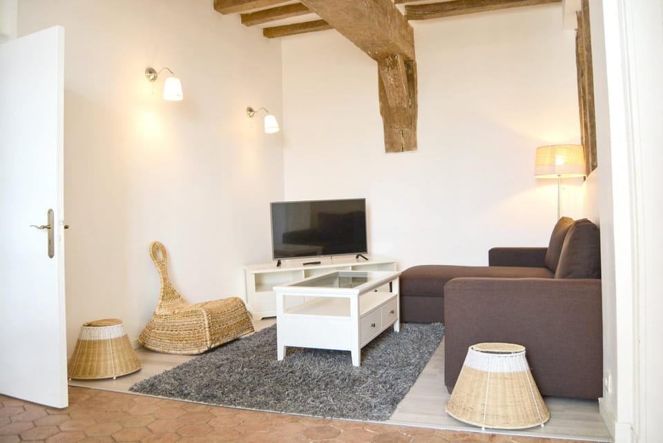 Communal lounge/ TV room, TV and multimedia, Living room, Seating area