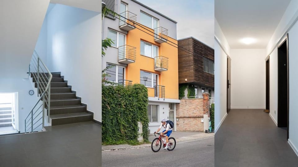 N15 Elegant apartment near train station with AC Apartment in Bratislava