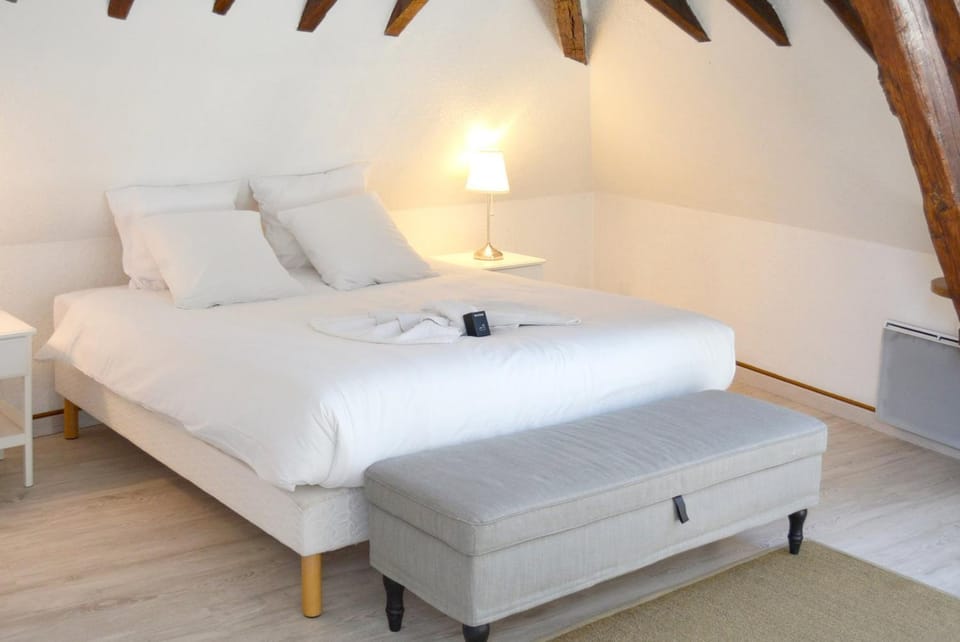 La Chapelle · Vue cathédrale · Chartres centre Apartment in Chartres