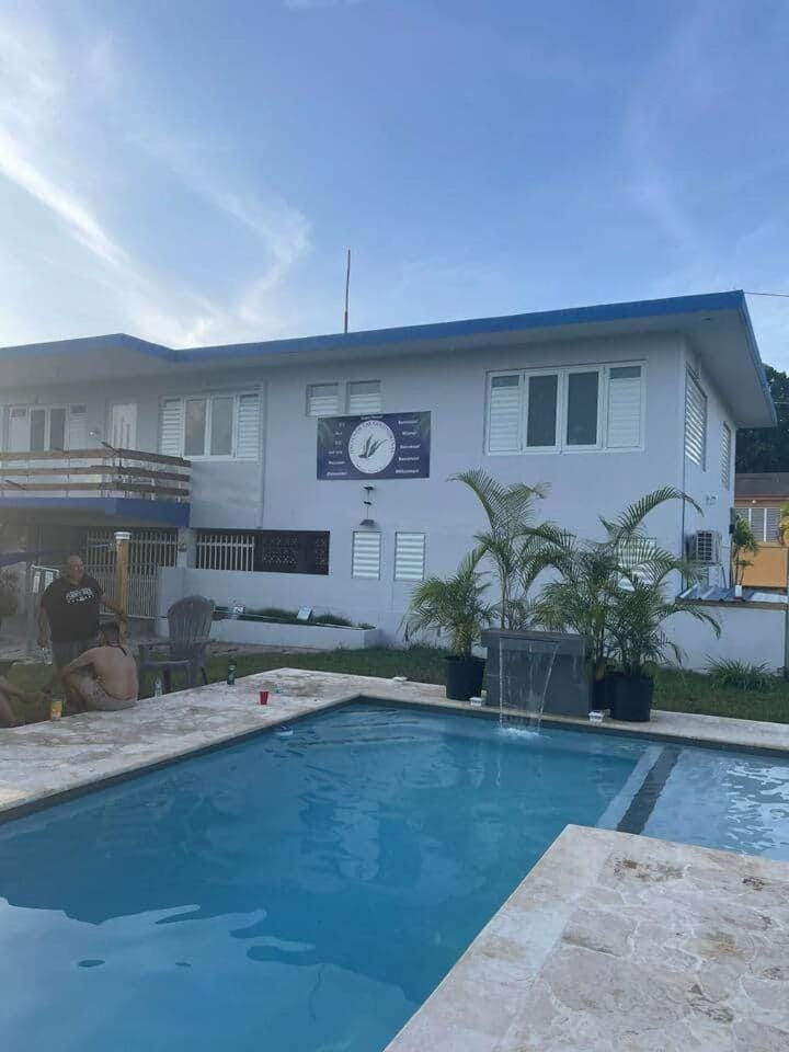 Mar Chiquita Beach Retreat with Swimming Pool-5 House in Puerto Rico