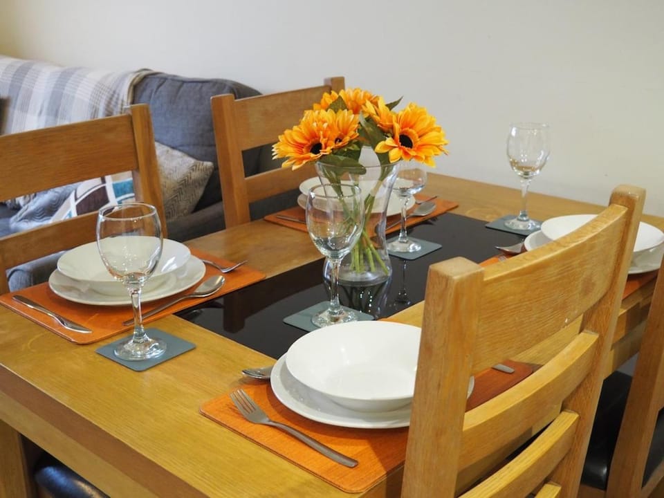 Dog Friendly Seaside Flat on the Salt Path Apartment in Westward Ho