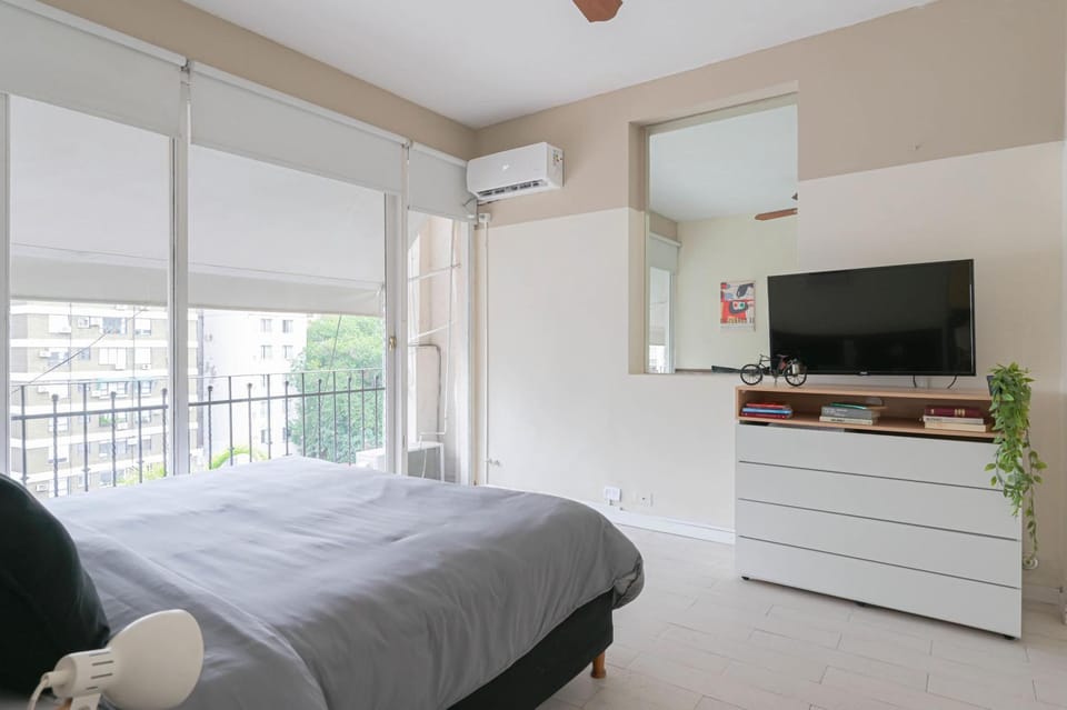 TV and multimedia, air conditioner