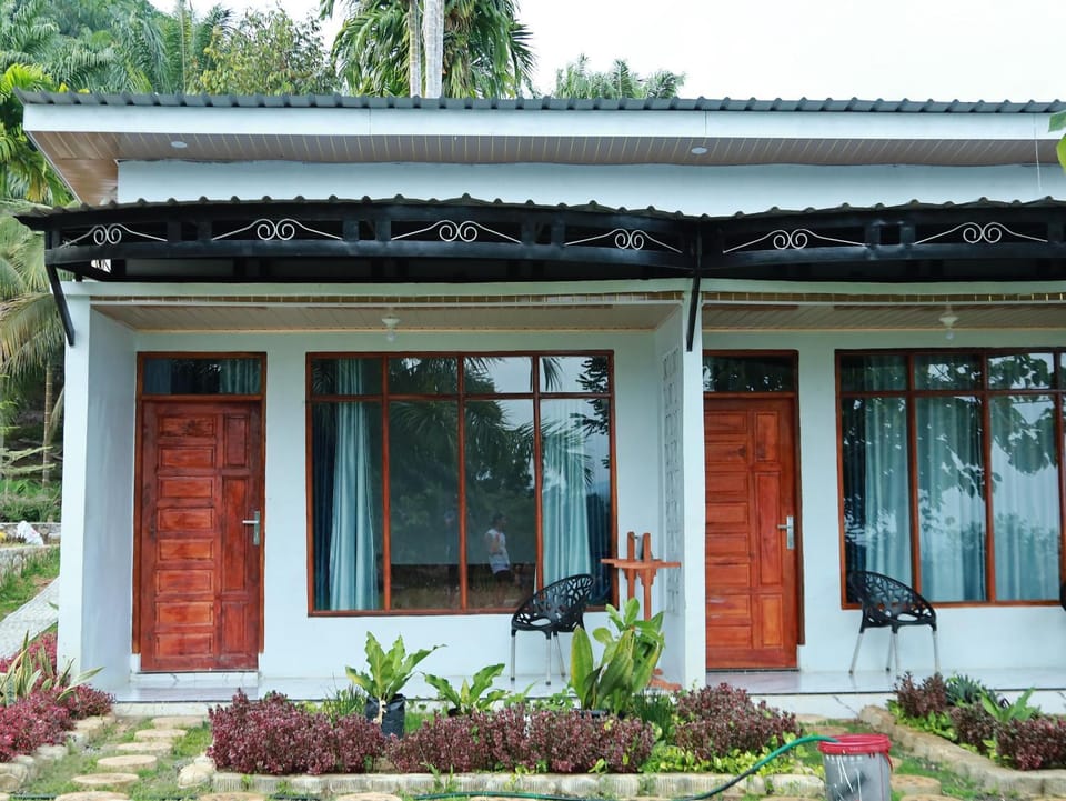 Property building, Balcony/Terrace, Balcony/Terrace