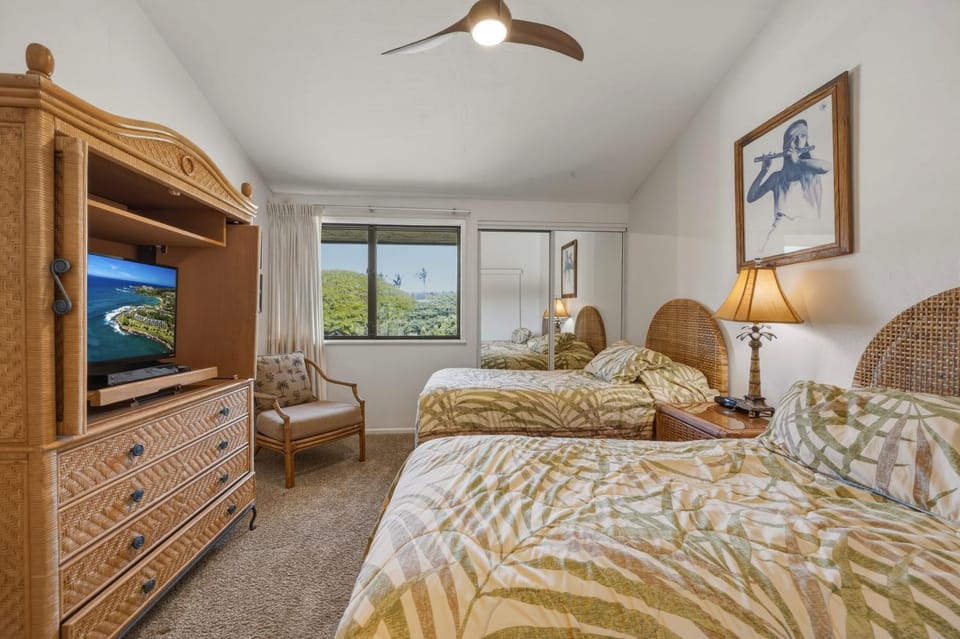 Oceanfront 2BR Loft with Sunset Views - Unit C23 condo Apartment in Kapalua