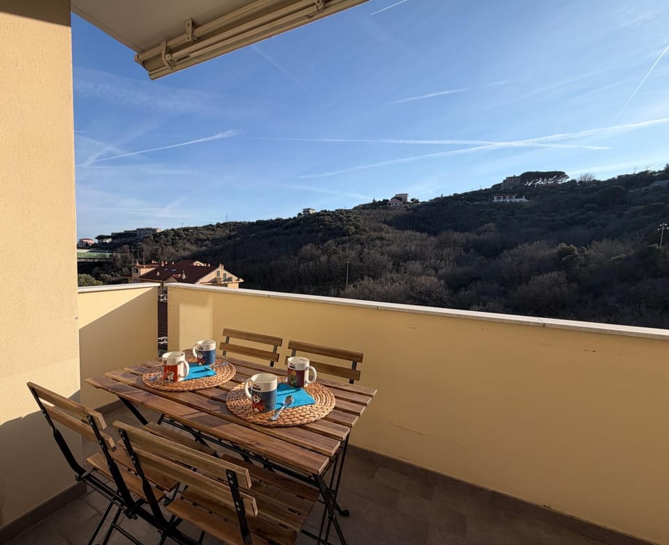 Property building, Patio, Day, View (from property/room), Balcony/Terrace, Dining area