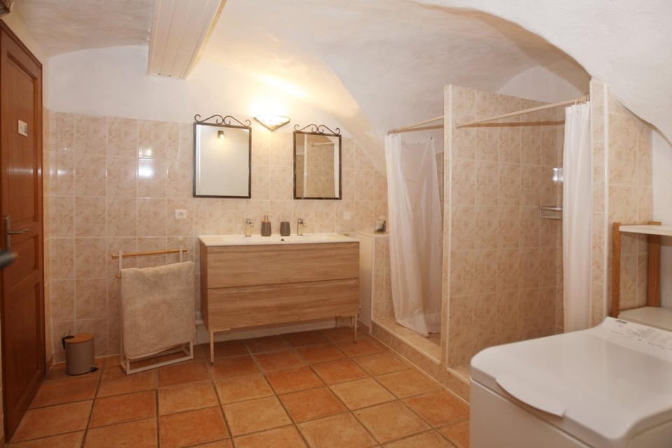 Bathroom, Living room