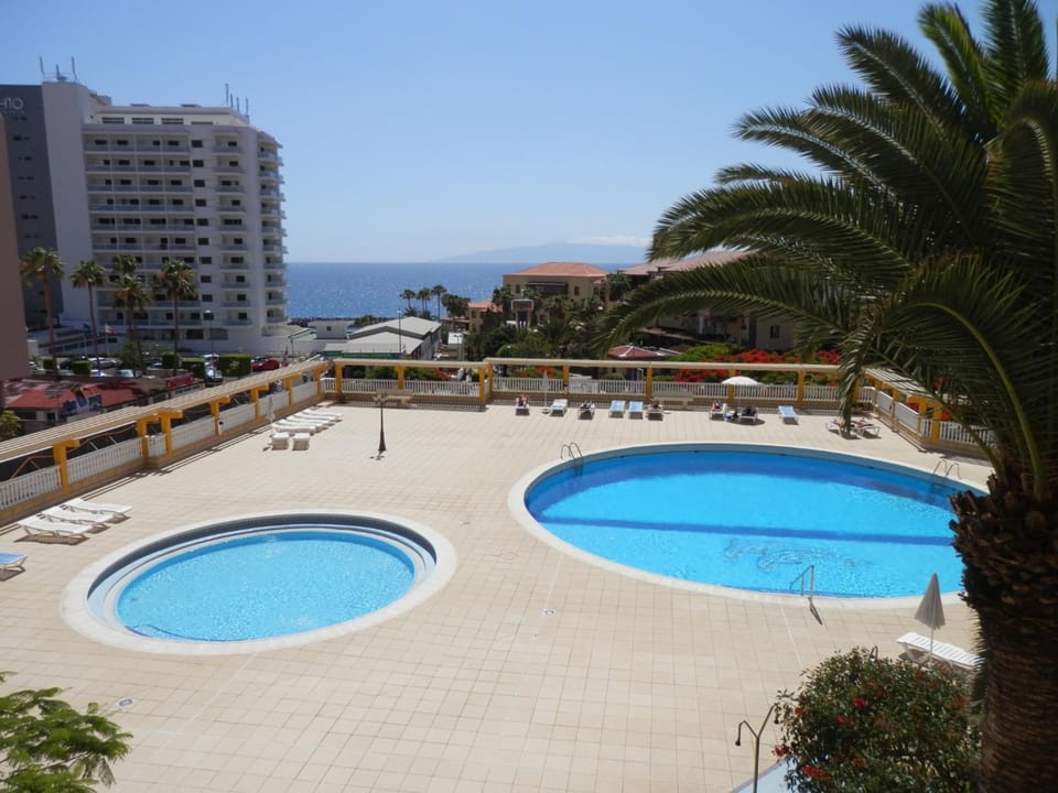 Pool view, Sea view, Swimming pool