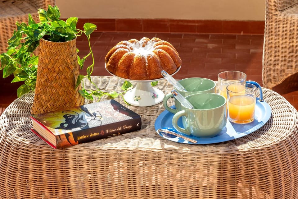 Balcony/Terrace, Breakfast, Continental breakfast