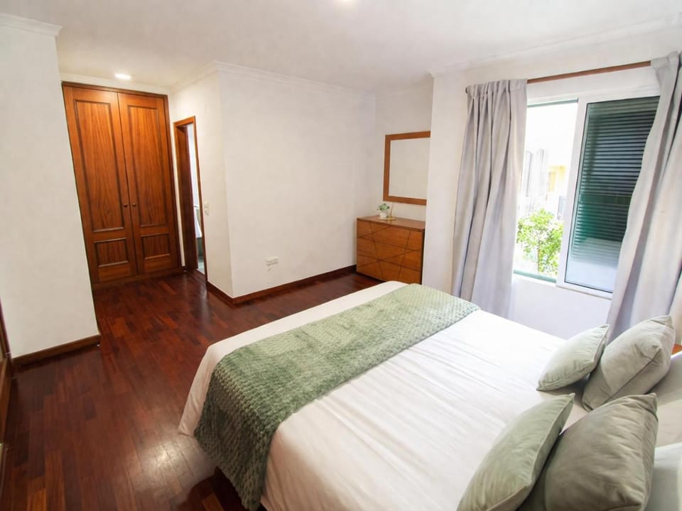 Bathroom, Bedroom