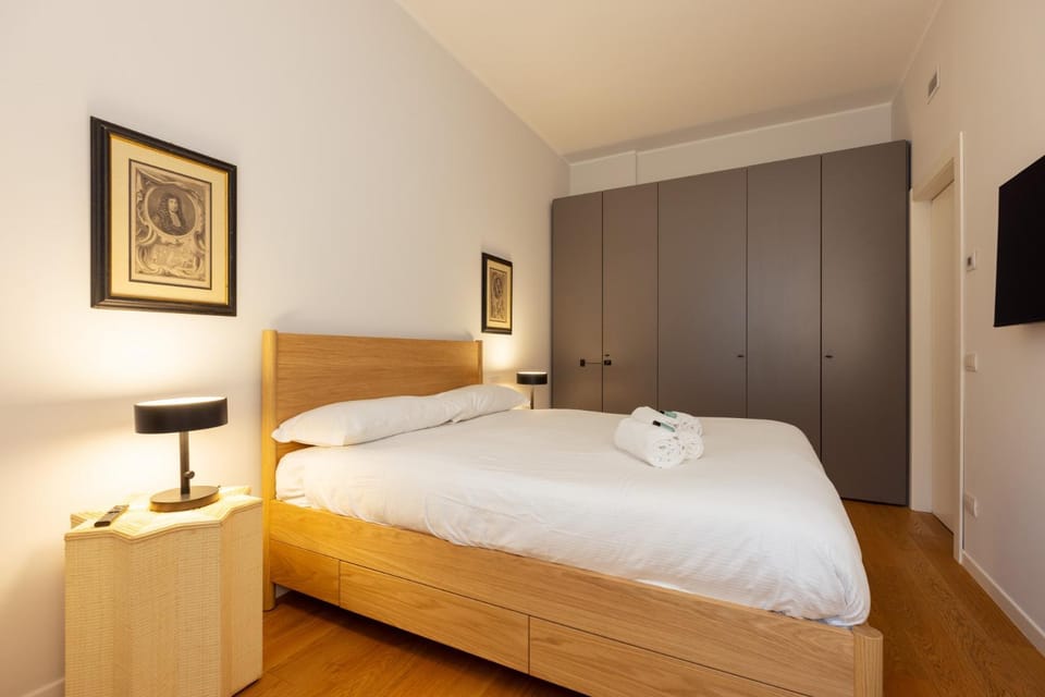 Bed, Photo of the whole room, Bedroom, wardrobe