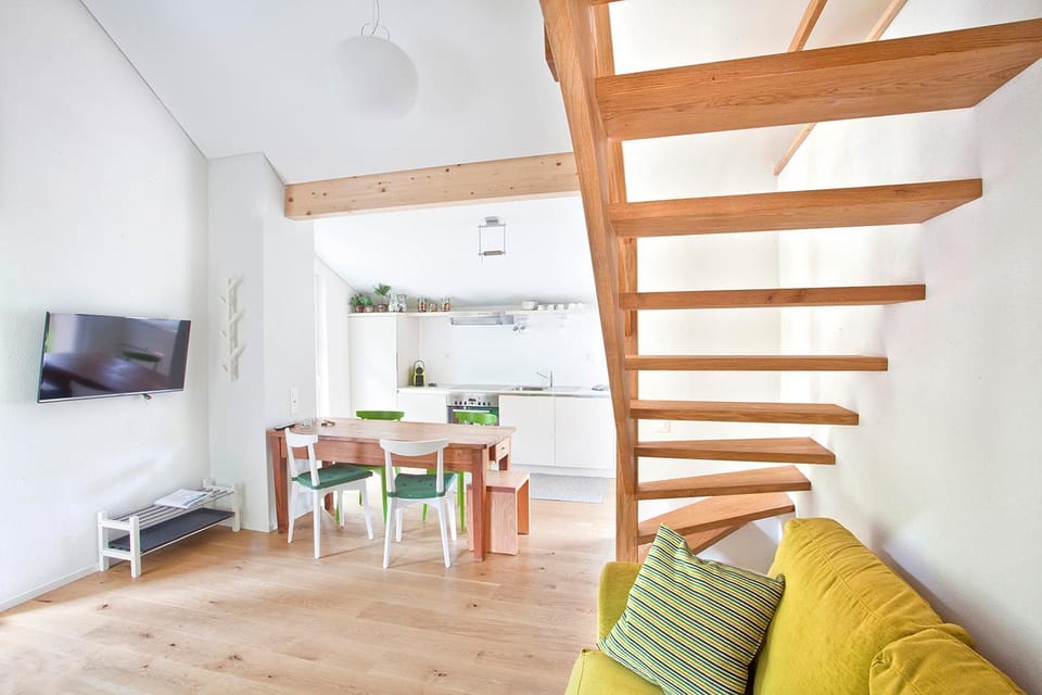 TV and multimedia, Living room, Dining area