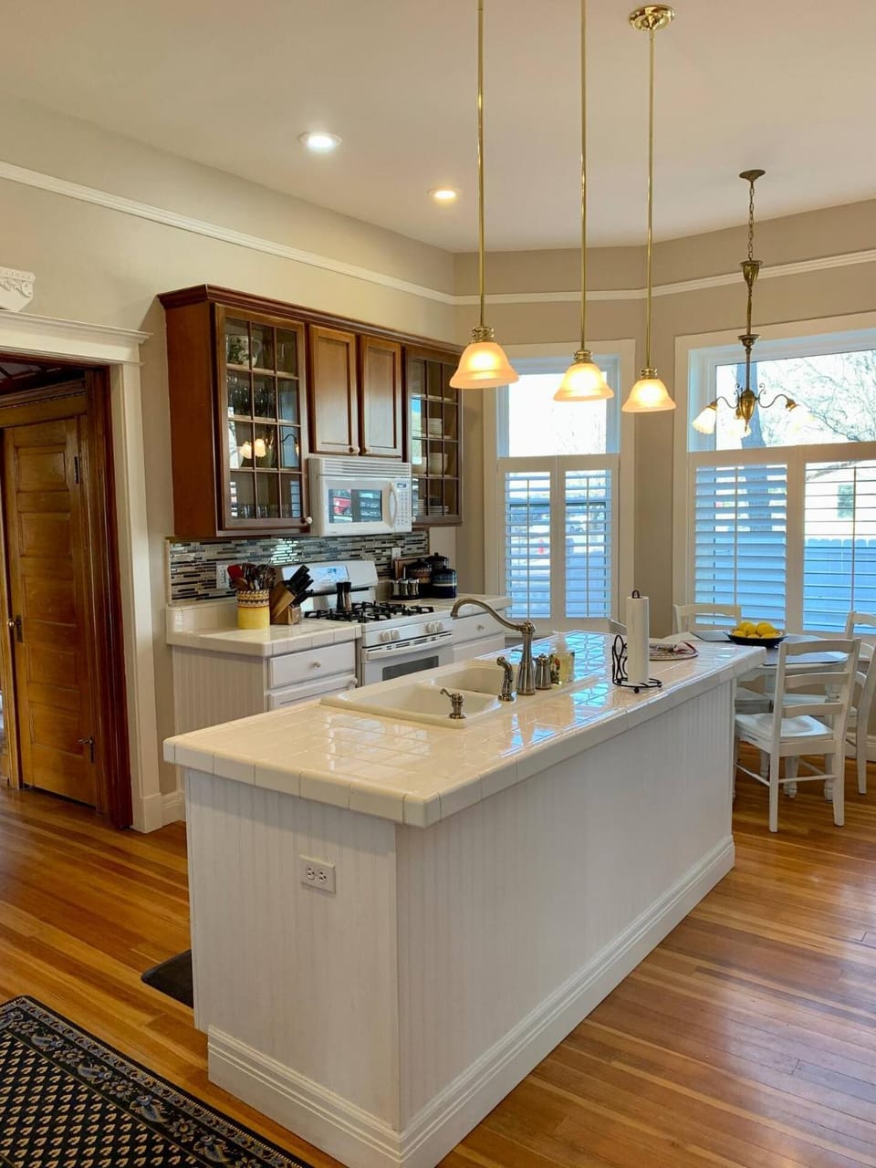 Charming Victorian near downtown & Royal Gorge House in Canon City