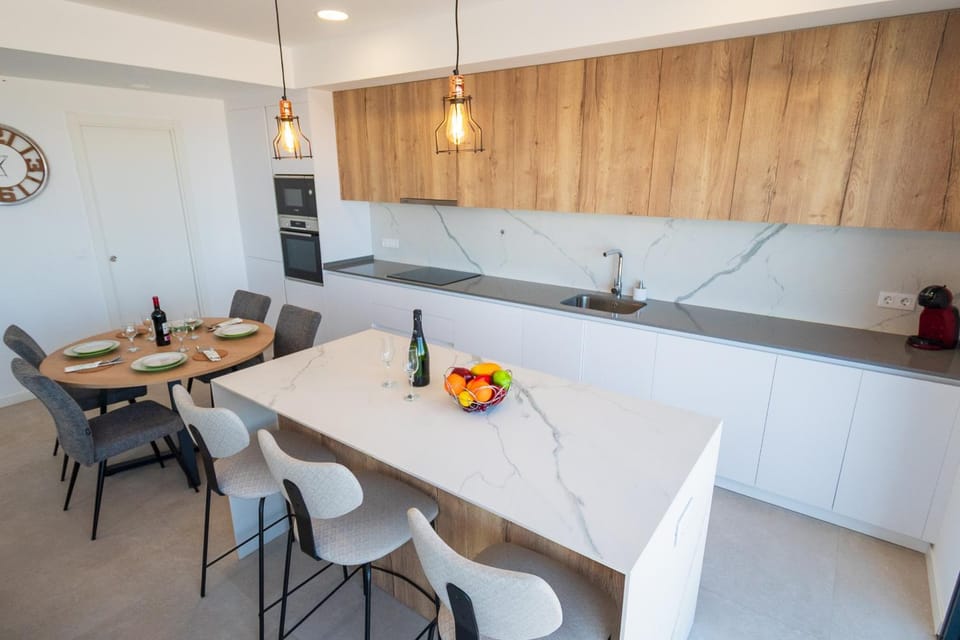Camporosso Serpentine Apartment in Marina Baixa