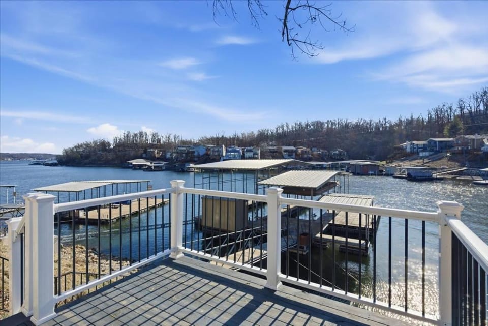 Lakefront Home with Private Dock House in Lake of the Ozarks