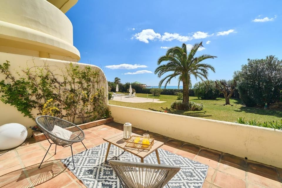 Marbella Beach House Apartment in Marbella