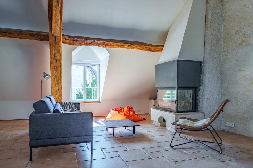 Duplex de charme dans résidence avec piscine 5 mn Amboise Apartment in Centre-Val de Loire