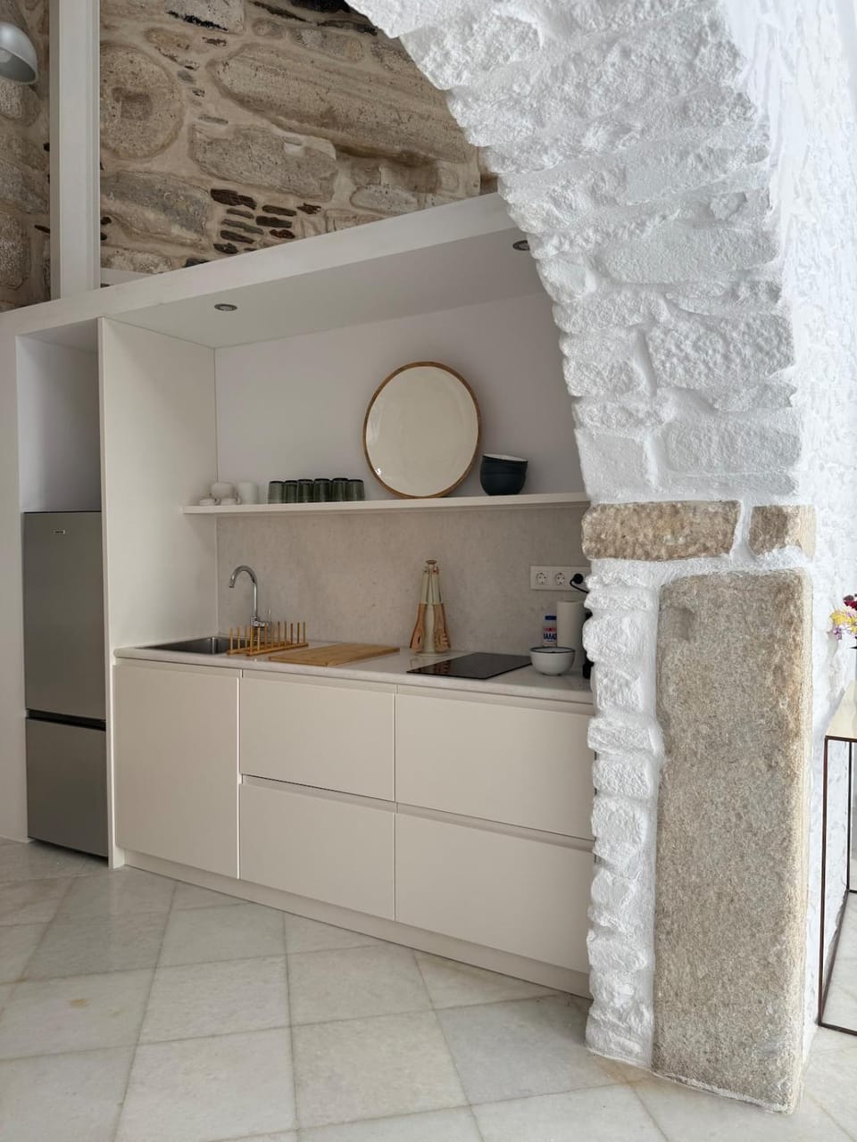 Ancient Wall House House in Paros