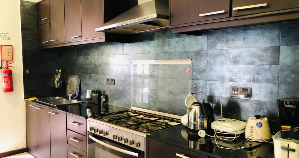 Coffee/tea facilities, Kitchen or kitchenette, dishwasher, minibar, pet friendly, stove, toaster