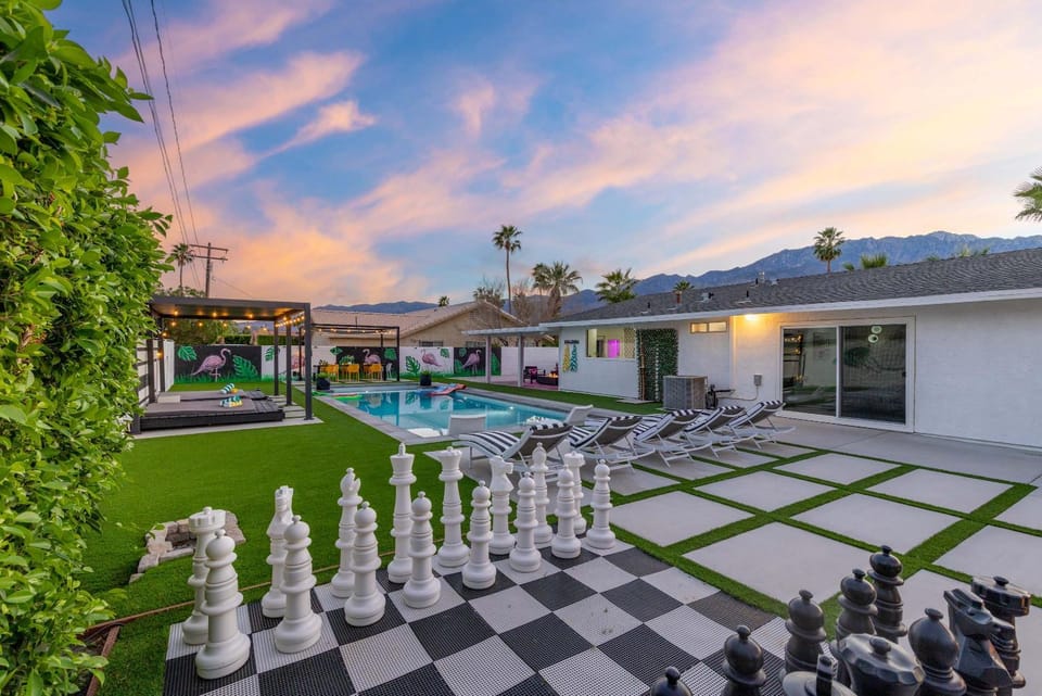 Private Palm Springs Oasis with Saltwater Pool & Spa House in Palm Springs