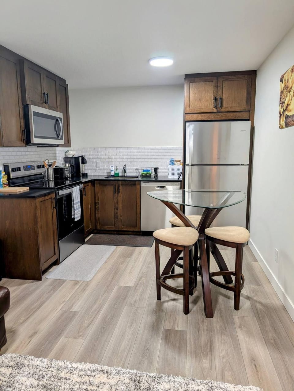 microwave, oven, kitchen